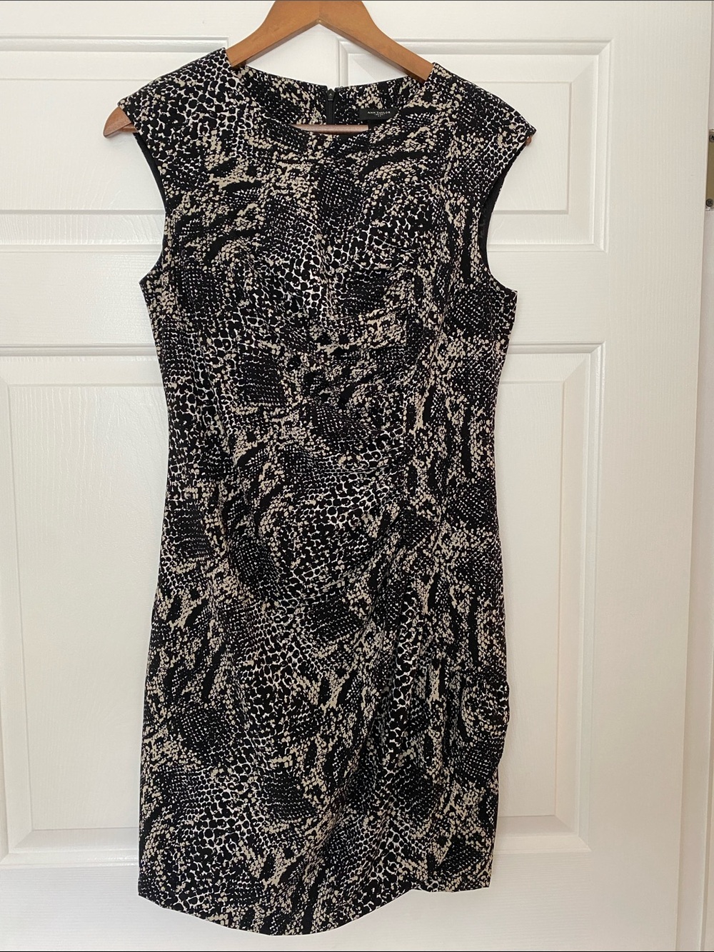 Ann Taylor Sleeveless Black and Cream Printed Sheath Dress snakeskin print